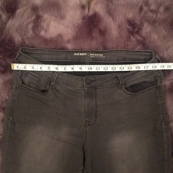 Old Navy Mid-Rise Rockstar Jeans - Picture 2 of 5